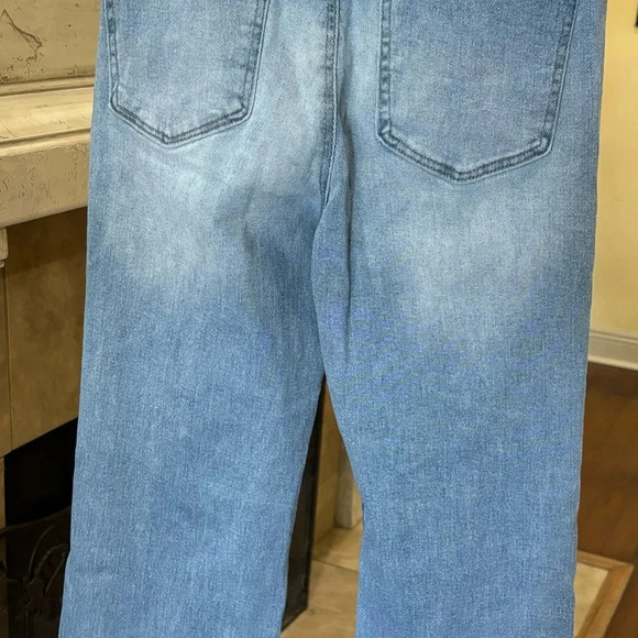 Rue 21 Size 7 Flare Leg Distressed Jeans - Picture 3 of 7